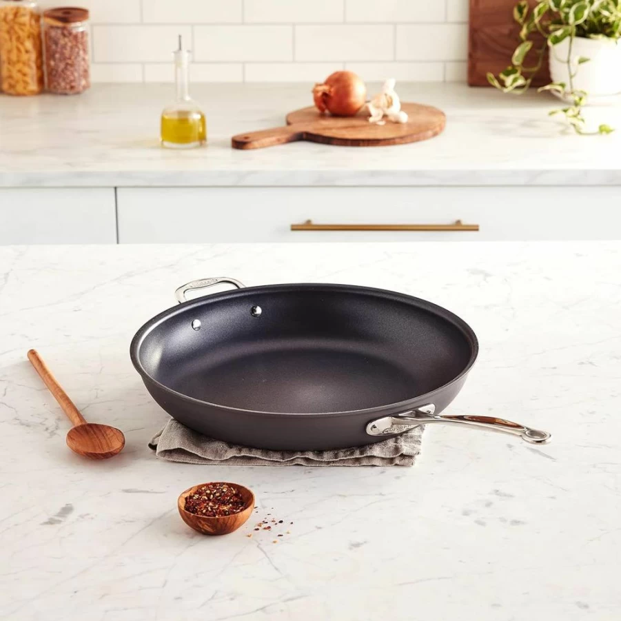Cuisinart 622-20 8-Inch Nonstick Hard-Anodized Open Skillet - Chef's Classic Cookware